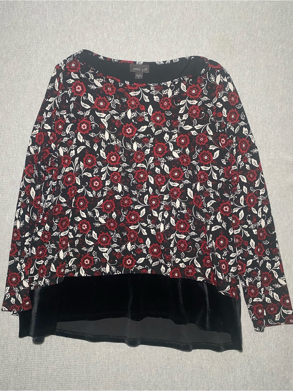 J.Jill Wearever Collection Red Floral Top Black Velvet Trim Size Medium